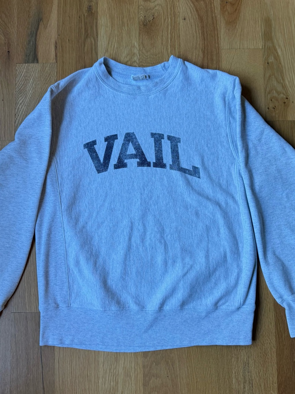 Champion Vintage Women’s VAIL Crewneck Size M